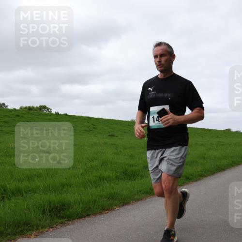 04.05.2025 - 8. Wedeler Halbmarathon Yannick Fuchs http://msf.ph/oto/7837916 04.05.2025 11:46:28 Laufen 14 meine-sportfotos.de