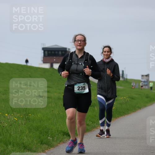 04.05.2025 - 8. Wedeler Halbmarathon Yannick Fuchs http://msf.ph/oto/7837932 04.05.2025 12:01:48 Laufen 235 meine-sportfotos.de