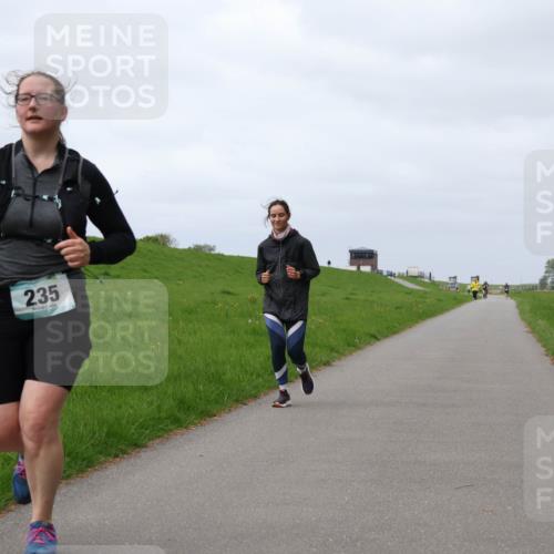 04.05.2025 - 8. Wedeler Halbmarathon Yannick Fuchs http://msf.ph/oto/7838001 04.05.2025 12:01:54 Laufen 235 meine-sportfotos.de