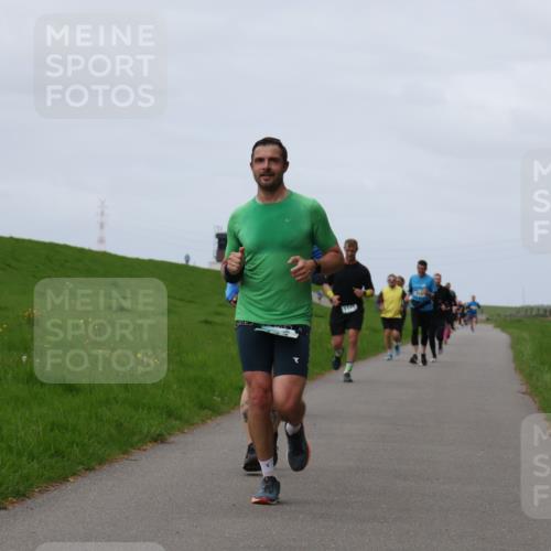 04.05.2025 - 8. Wedeler Halbmarathon Yannick Fuchs http://msf.ph/oto/7838002 04.05.2025 11:46:37 Laufen  meine-sportfotos.de