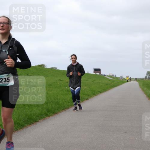 04.05.2025 - 8. Wedeler Halbmarathon Yannick Fuchs http://msf.ph/oto/7838004 04.05.2025 12:01:54 Laufen 235 meine-sportfotos.de