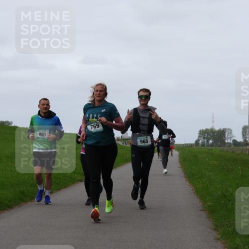 04.05.2025 - 8. Wedeler Halbmarathon Yannick Fuchs http://msf.ph/oto/7838016 04.05.2025 11:25:06 Laufen 881, 769, 565 meine-sportfotos.de