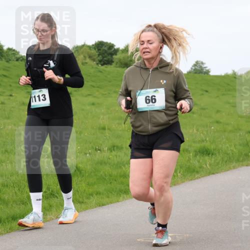04.05.2025 - 8. Wedeler Halbmarathon Lena Gebhardt http://msf.ph/oto/7838046 04.05.2025 11:36:14 Laufen 1113, 66 meine-sportfotos.de