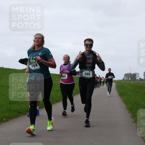 04.05.2025 - 8. Wedeler Halbmarathon Yannick Fuchs http://msf.ph/oto/7838050 04.05.2025 11:25:07 Laufen 769, 880, 565 meine-sportfotos.de