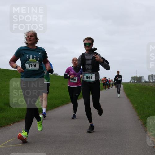 04.05.2025 - 8. Wedeler Halbmarathon Yannick Fuchs http://msf.ph/oto/7838073 04.05.2025 11:25:08 Laufen 2025, 769, 880, 565 meine-sportfotos.de