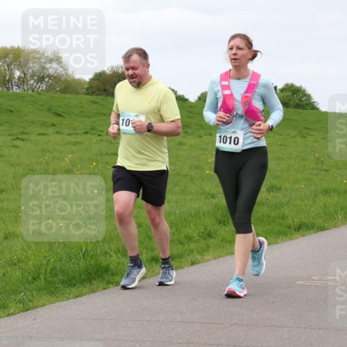 04.05.2025 - 8. Wedeler Halbmarathon Lena Gebhardt http://msf.ph/oto/7838092 04.05.2025 11:36:21 Laufen 10, 1010 meine-sportfotos.de