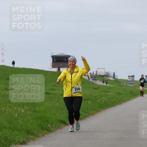 04.05.2025 - 8. Wedeler Halbmarathon Yannick Fuchs http://msf.ph/oto/7838095 04.05.2025 12:02:19 Laufen 716 meine-sportfotos.de