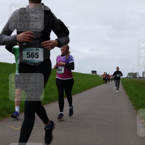04.05.2025 - 8. Wedeler Halbmarathon Yannick Fuchs http://msf.ph/oto/7838121 04.05.2025 11:25:09 Laufen 565, 880 meine-sportfotos.de