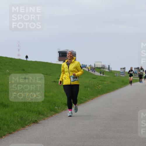04.05.2025 - 8. Wedeler Halbmarathon Yannick Fuchs http://msf.ph/oto/7838129 04.05.2025 12:02:20 Laufen 716, 55 meine-sportfotos.de
