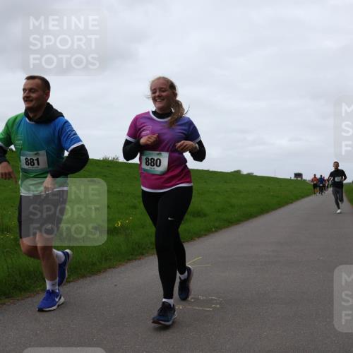 04.05.2025 - 8. Wedeler Halbmarathon Yannick Fuchs http://msf.ph/oto/7838154 04.05.2025 11:25:10 Laufen 881, 880, 8 meine-sportfotos.de