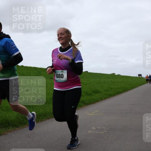 04.05.2025 - 8. Wedeler Halbmarathon Yannick Fuchs http://msf.ph/oto/7838169 04.05.2025 11:25:10 Laufen 881, 880 meine-sportfotos.de