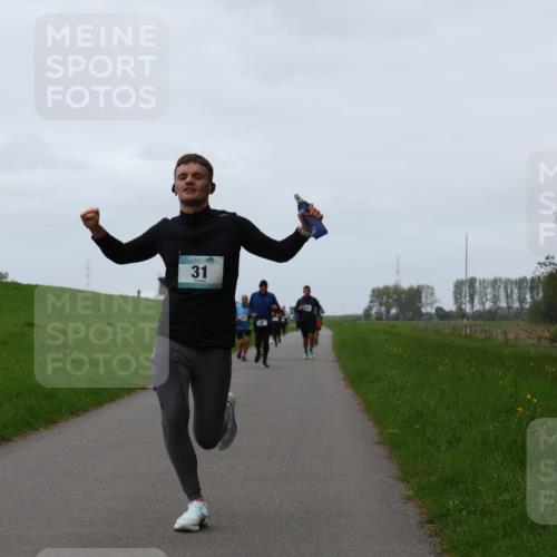 04.05.2025 - 8. Wedeler Halbmarathon Yannick Fuchs http://msf.ph/oto/7838229 04.05.2025 11:25:12 Laufen 31 meine-sportfotos.de