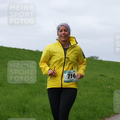 04.05.2025 - 8. Wedeler Halbmarathon Yannick Fuchs http://msf.ph/oto/7838241 04.05.2025 12:02:25 Laufen 716 meine-sportfotos.de