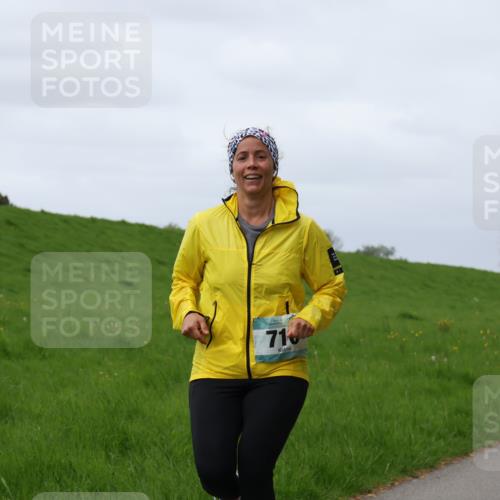 04.05.2025 - 8. Wedeler Halbmarathon Yannick Fuchs http://msf.ph/oto/7838243 04.05.2025 12:02:25 Laufen 71 meine-sportfotos.de