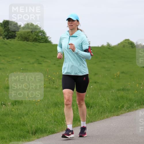 04.05.2025 - 8. Wedeler Halbmarathon Lena Gebhardt http://msf.ph/oto/7838270 04.05.2025 11:36:55 Laufen  meine-sportfotos.de