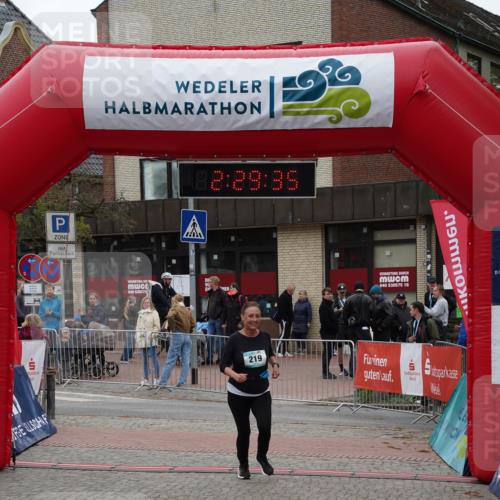 04.05.2025 - 8. Wedeler Halbmarathon Felixshl http://msf.ph/oto/7838278 04.05.2025 12:29:33 Ziel 219 meine-sportfotos.de