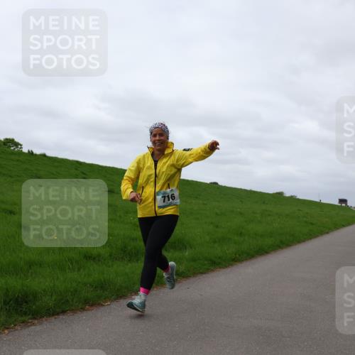 04.05.2025 - 8. Wedeler Halbmarathon Yannick Fuchs http://msf.ph/oto/7838293 04.05.2025 12:02:26 Laufen 716 meine-sportfotos.de