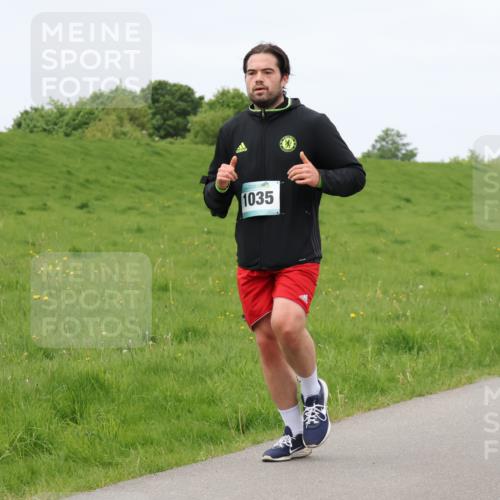 04.05.2025 - 8. Wedeler Halbmarathon Lena Gebhardt http://msf.ph/oto/7838300 04.05.2025 11:37:05 Laufen 1035 meine-sportfotos.de
