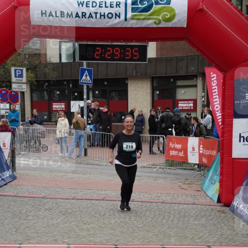 04.05.2025 - 8. Wedeler Halbmarathon Felixshl http://msf.ph/oto/7838303 04.05.2025 12:29:33 Ziel 219 meine-sportfotos.de