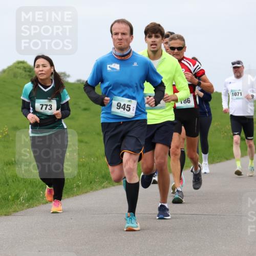 04.05.2025 - 8. Wedeler Halbmarathon Lena Gebhardt http://msf.ph/oto/7838305 04.05.2025 11:37:06 Laufen 945, 773, 186, 1071, 51 meine-sportfotos.de