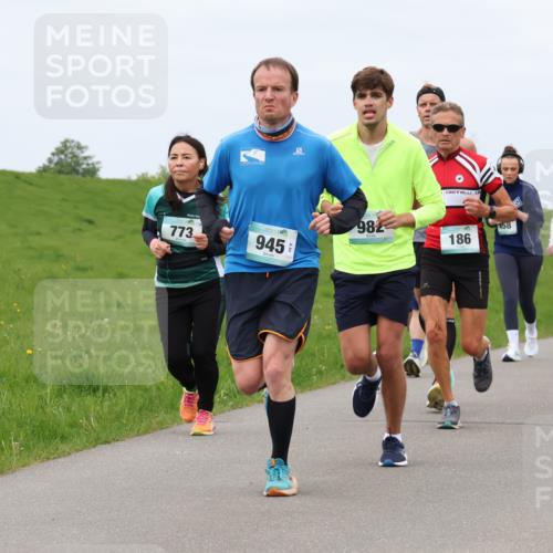 04.05.2025 - 8. Wedeler Halbmarathon Lena Gebhardt http://msf.ph/oto/7838312 04.05.2025 11:37:07 Laufen 773, 945, 982, 186, 458, 1071, 51 meine-sportfotos.de