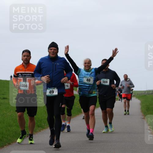 04.05.2025 - 8. Wedeler Halbmarathon Yannick Fuchs http://msf.ph/oto/7838313 04.05.2025 11:25:17 Laufen 1086, 88, 569, 76, 89 meine-sportfotos.de