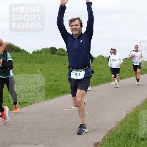 04.05.2025 - 8. Wedeler Halbmarathon Lena Gebhardt http://msf.ph/oto/7838371 04.05.2025 11:37:10 Laufen 851, 51, 1071, 855 meine-sportfotos.de