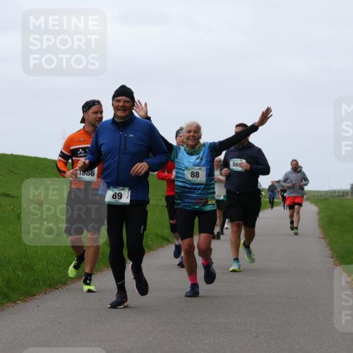 04.05.2025 - 8. Wedeler Halbmarathon Yannick Fuchs http://msf.ph/oto/7838380 04.05.2025 11:25:18 Laufen 1086, 89, 88, 565 meine-sportfotos.de
