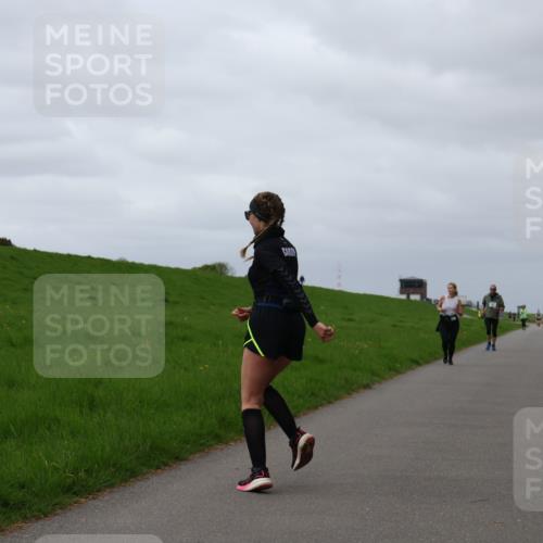 04.05.2025 - 8. Wedeler Halbmarathon Yannick Fuchs http://msf.ph/oto/7838394 04.05.2025 12:02:51 Laufen  meine-sportfotos.de
