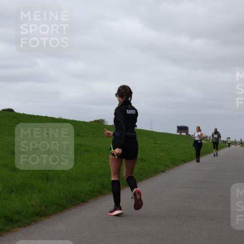 04.05.2025 - 8. Wedeler Halbmarathon Yannick Fuchs http://msf.ph/oto/7838404 04.05.2025 12:02:51 Laufen  meine-sportfotos.de