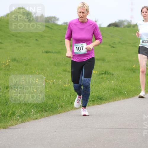 04.05.2025 - 8. Wedeler Halbmarathon Lena Gebhardt http://msf.ph/oto/7838455 04.05.2025 11:37:23 Laufen 107, 633, 63 meine-sportfotos.de