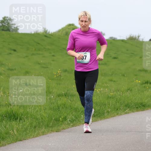 04.05.2025 - 8. Wedeler Halbmarathon Lena Gebhardt http://msf.ph/oto/7838468 04.05.2025 11:37:24 Laufen 07, 633 meine-sportfotos.de