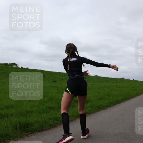 04.05.2025 - 8. Wedeler Halbmarathon Yannick Fuchs http://msf.ph/oto/7838501 04.05.2025 12:02:54 Laufen  meine-sportfotos.de
