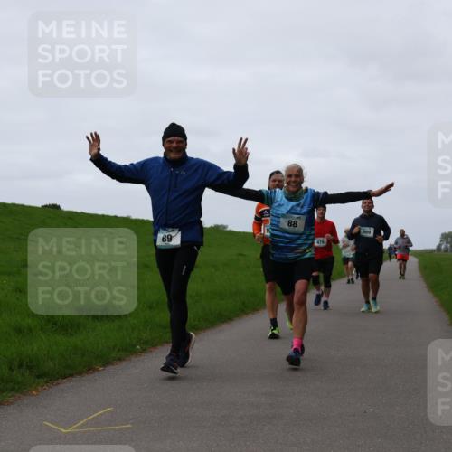 04.05.2025 - 8. Wedeler Halbmarathon Yannick Fuchs http://msf.ph/oto/7838502 04.05.2025 11:25:21 Laufen 89, 88, 476, 569 meine-sportfotos.de