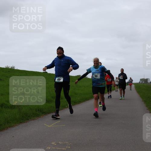 04.05.2025 - 8. Wedeler Halbmarathon Yannick Fuchs http://msf.ph/oto/7838529 04.05.2025 11:25:21 Laufen 89, 88 meine-sportfotos.de