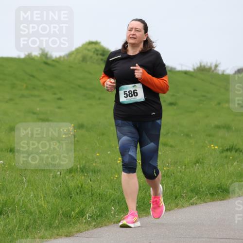 04.05.2025 - 8. Wedeler Halbmarathon Lena Gebhardt http://msf.ph/oto/7838569 04.05.2025 11:37:44 Laufen 586 meine-sportfotos.de
