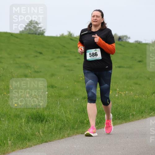 04.05.2025 - 8. Wedeler Halbmarathon Lena Gebhardt http://msf.ph/oto/7838575 04.05.2025 11:37:45 Laufen 586 meine-sportfotos.de
