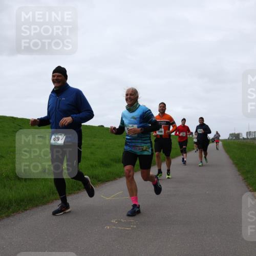 04.05.2025 - 8. Wedeler Halbmarathon Yannick Fuchs http://msf.ph/oto/7838582 04.05.2025 11:25:22 Laufen 89, 1086 meine-sportfotos.de