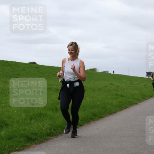 04.05.2025 - 8. Wedeler Halbmarathon Yannick Fuchs http://msf.ph/oto/7838596 04.05.2025 12:02:59 Laufen  meine-sportfotos.de