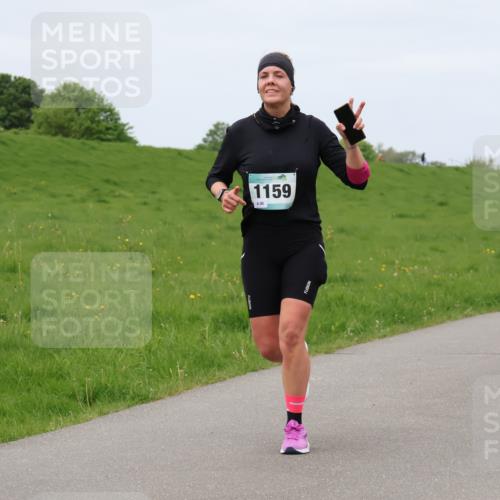 04.05.2025 - 8. Wedeler Halbmarathon Lena Gebhardt http://msf.ph/oto/7838602 04.05.2025 11:37:48 Laufen 1159, 90 meine-sportfotos.de
