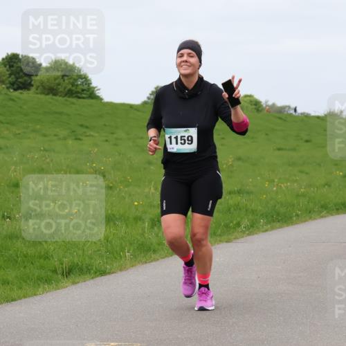 04.05.2025 - 8. Wedeler Halbmarathon Lena Gebhardt http://msf.ph/oto/7838606 04.05.2025 11:37:48 Laufen 1159, 90 meine-sportfotos.de