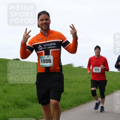 04.05.2025 - 8. Wedeler Halbmarathon Yannick Fuchs http://msf.ph/oto/7838607 04.05.2025 11:25:23 Laufen 1086, 476, 569 meine-sportfotos.de
