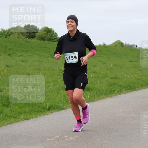 04.05.2025 - 8. Wedeler Halbmarathon Lena Gebhardt http://msf.ph/oto/7838612 04.05.2025 11:37:48 Laufen 1159, 90 meine-sportfotos.de