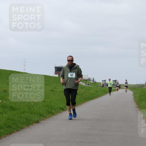 04.05.2025 - 8. Wedeler Halbmarathon Yannick Fuchs http://msf.ph/oto/7838633 04.05.2025 12:03:01 Laufen 97 meine-sportfotos.de