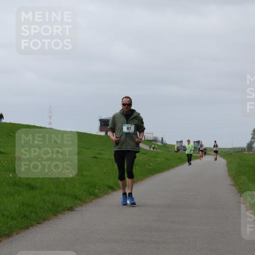 04.05.2025 - 8. Wedeler Halbmarathon Yannick Fuchs http://msf.ph/oto/7838641 04.05.2025 12:03:01 Laufen 97 meine-sportfotos.de
