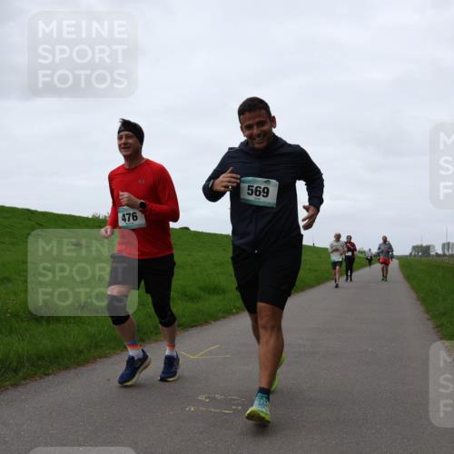 04.05.2025 - 8. Wedeler Halbmarathon Yannick Fuchs http://msf.ph/oto/7838735 04.05.2025 11:25:25 Laufen 476, 569 meine-sportfotos.de