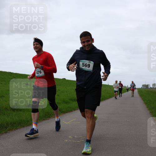04.05.2025 - 8. Wedeler Halbmarathon Yannick Fuchs http://msf.ph/oto/7838739 04.05.2025 11:25:25 Laufen 569, 476 meine-sportfotos.de