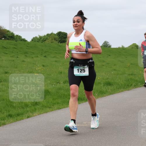 04.05.2025 - 8. Wedeler Halbmarathon Lena Gebhardt http://msf.ph/oto/7838747 04.05.2025 11:38:29 Laufen 125, 740, 599 meine-sportfotos.de