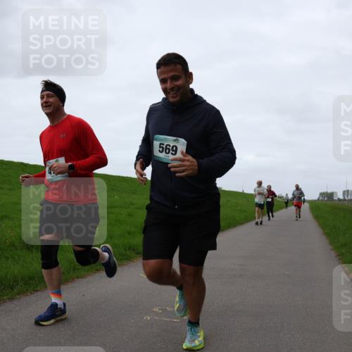 04.05.2025 - 8. Wedeler Halbmarathon Yannick Fuchs http://msf.ph/oto/7838748 04.05.2025 11:25:25 Laufen 569 meine-sportfotos.de