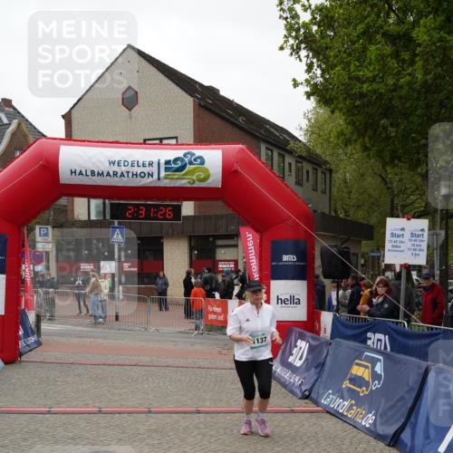 04.05.2025 - 8. Wedeler Halbmarathon Felixshl http://msf.ph/oto/7838776 04.05.2025 12:31:24 Ziel  meine-sportfotos.de